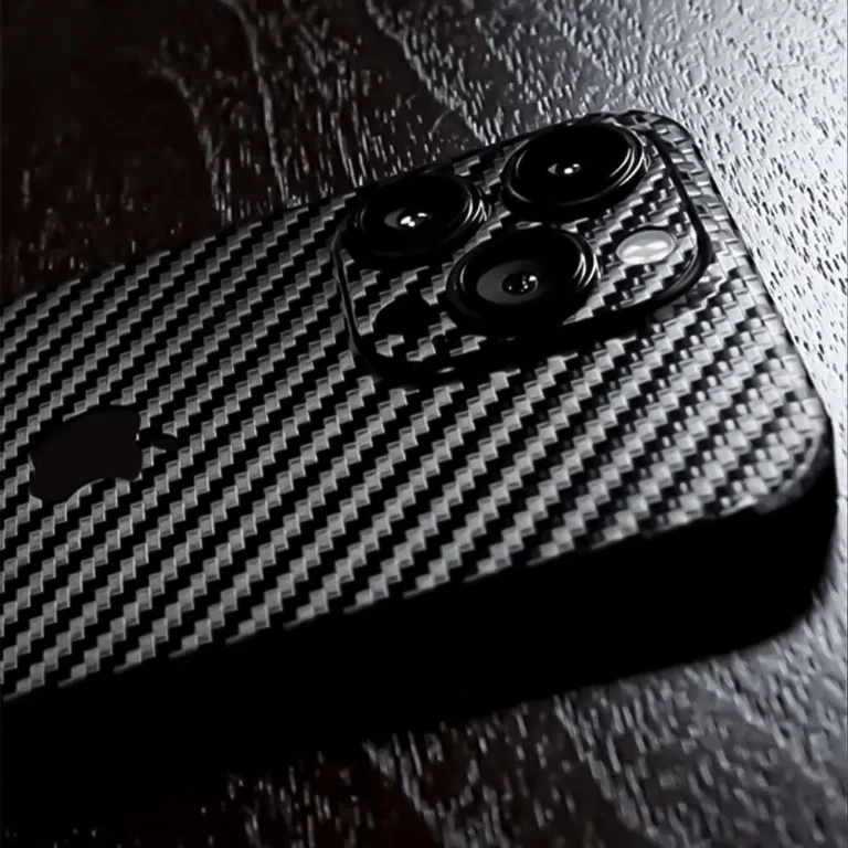 iphone-skin-carbon-black