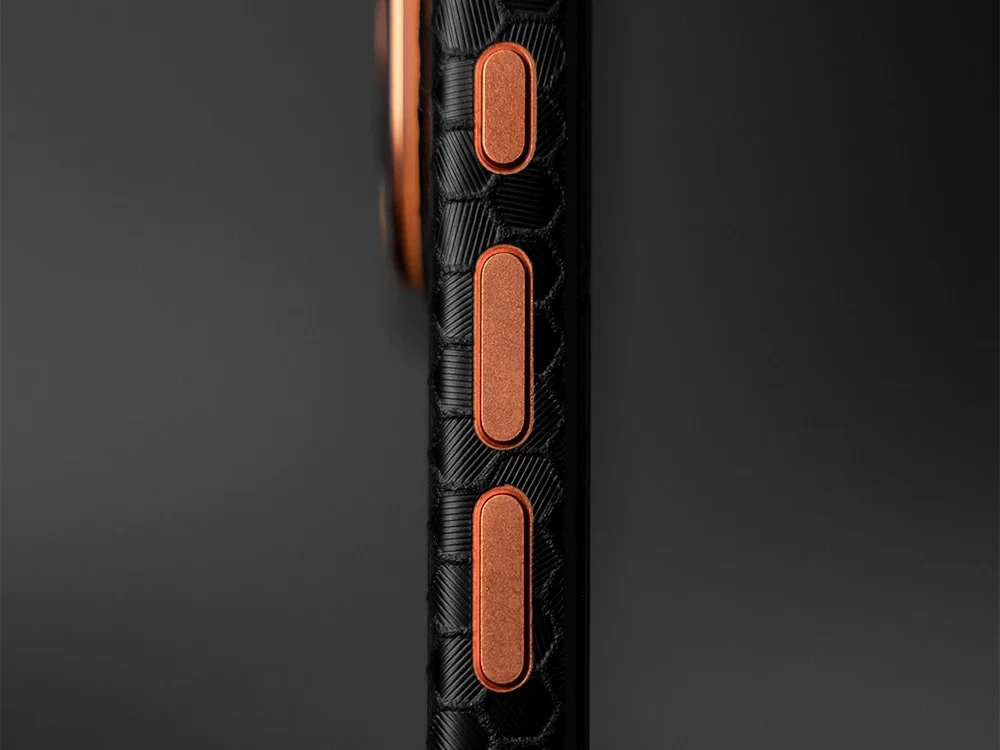 iphone-17-pro-skins-swarm-black-seite